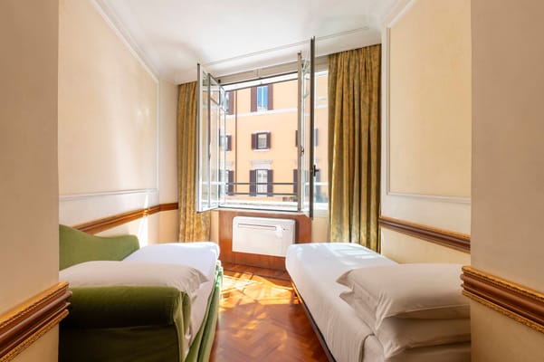 Suite Camere Hotel Hiberia Roma 07