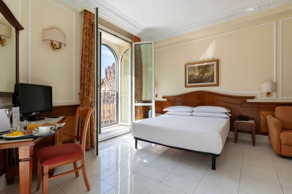 Quadrupla Vista Camere Hotel Hiberia Roma 02